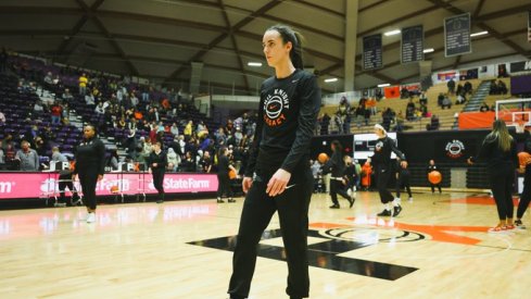 Caitlin Clark prepares for Iowa's game against Oregon State