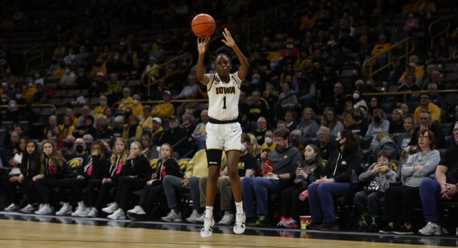 Tomi Taiwo scored 14 points and played well defensively in a win over Minnesota where most of her teammates didn't