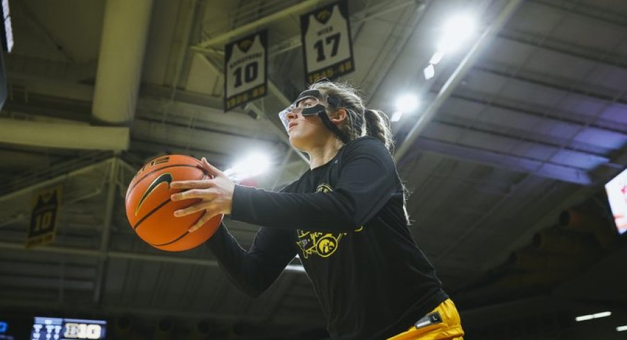 Kate Martin prepares for Iowa's game against Southern